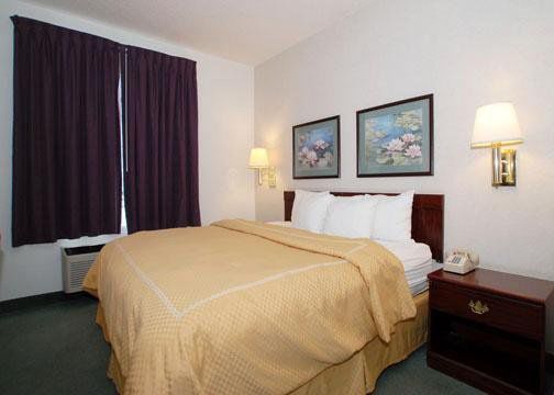Comfort Suites Airport كولومبوس الغرفة الصورة